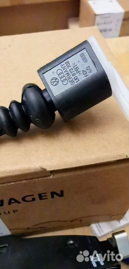 Колодки тормозные VAG 5Q0698151F