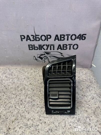 Дефлектор воздушный правый Geely Emgrand Ec7 EC7