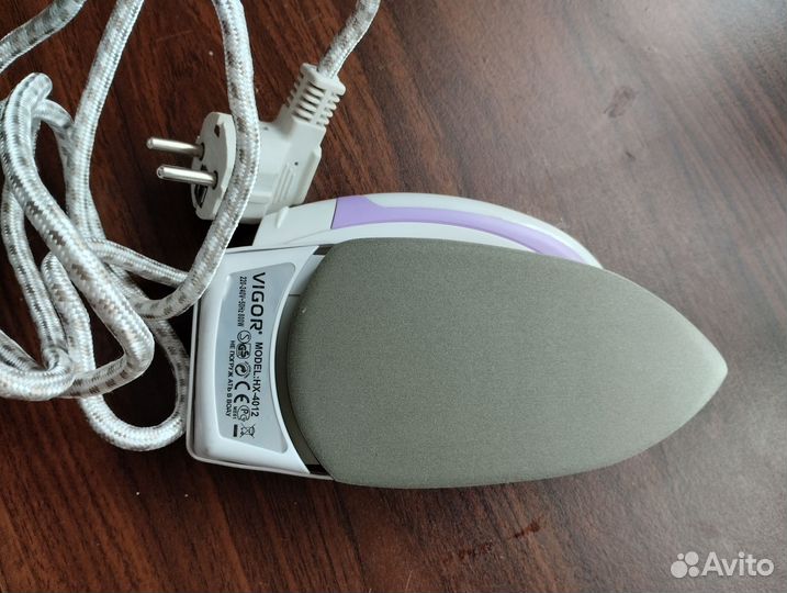 Утюг дорожный