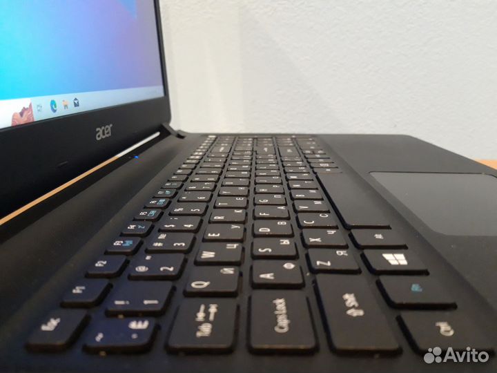 Новый мощный ноутбук/Гарантия 1год/4ядра/SSD/8озу