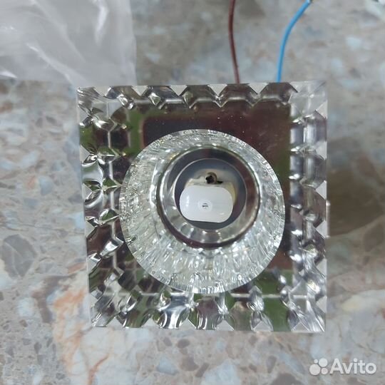 Светильник потолочный точечный