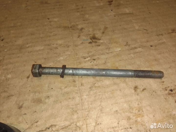 Болт ролика приводного ремня Bmw 5 E39 M52 B28