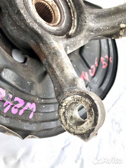 Mercedes a class w176 кулак передний правый