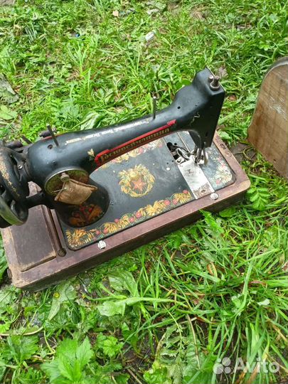 Швейная машина Подольск ручная