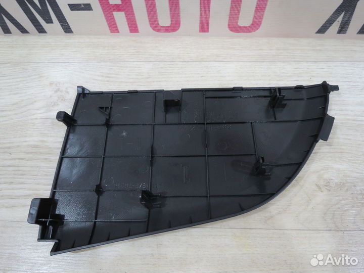 Накладка торпедо левая Toyota Corolla 150