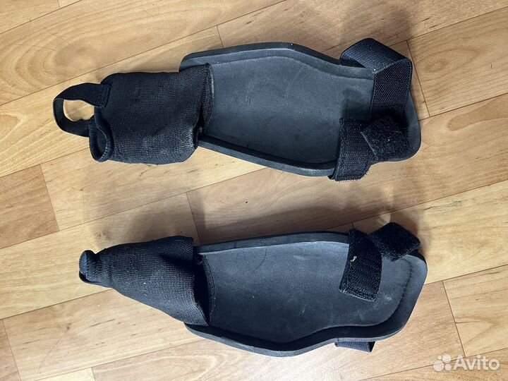 Щитки футбольные nike