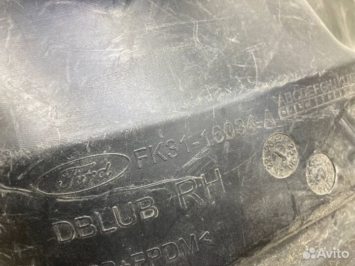 Подкрылок передний правый Ford Transit 7 2014