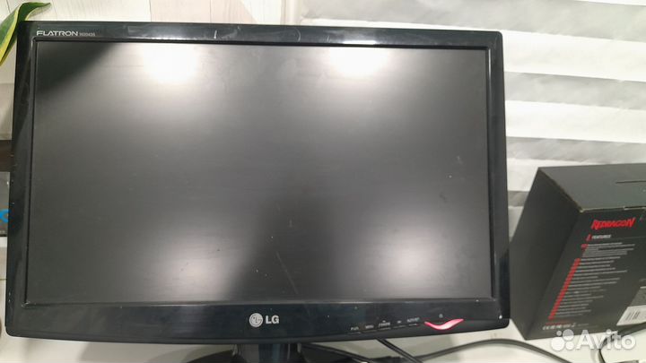 Монитор LG