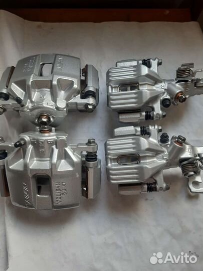 Суппорта комплект Honda accord Euro r