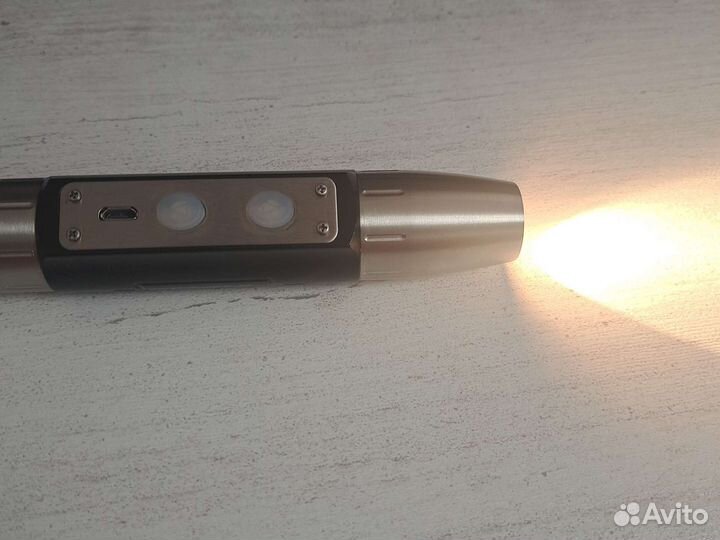 Фонарик геммолога