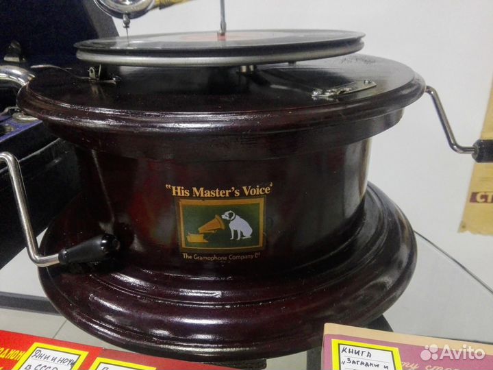 Граммофон с трубой механический, полностью рабочий