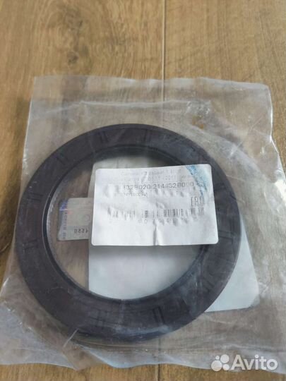 Продам сальник коленвала KIA