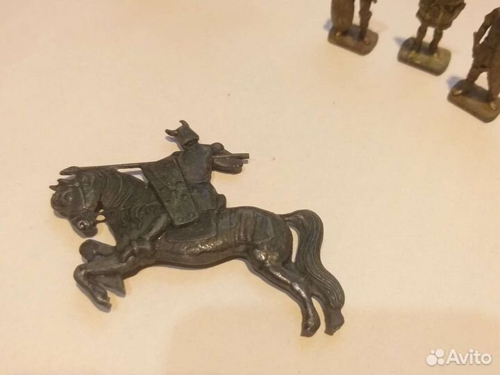 Модель солдитка