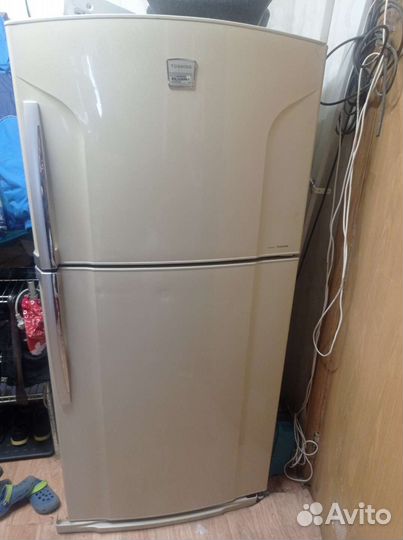 Холодильник Toshiba