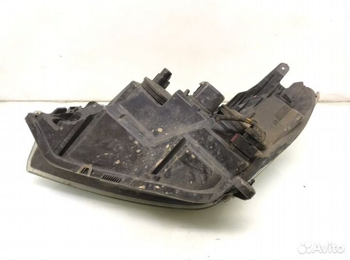 Фара правая Opel Astra H 1.9 cdti 2007