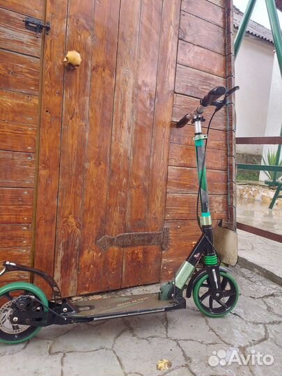 Продам детский городской самокат