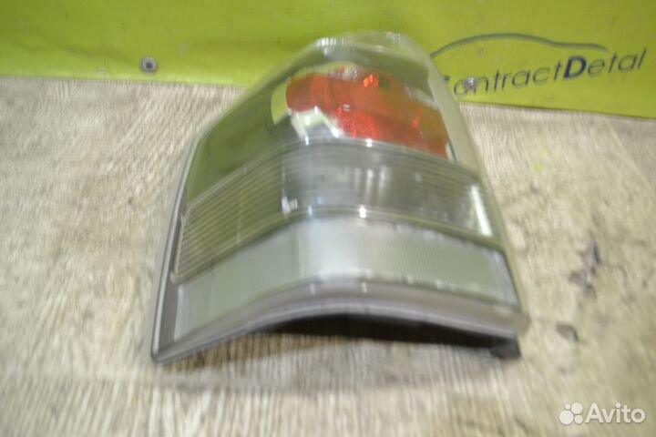Фонарь задний левый Mitsubishi Pajero 4 2007-2021