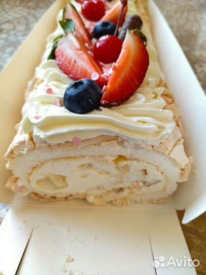 Меренговый рулет и кухня