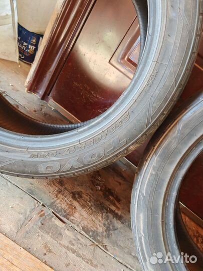 Toyo 310 235/45 R17 94V