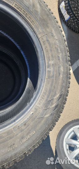 Toyo Observe GSi-5 215/70 R16 100Q