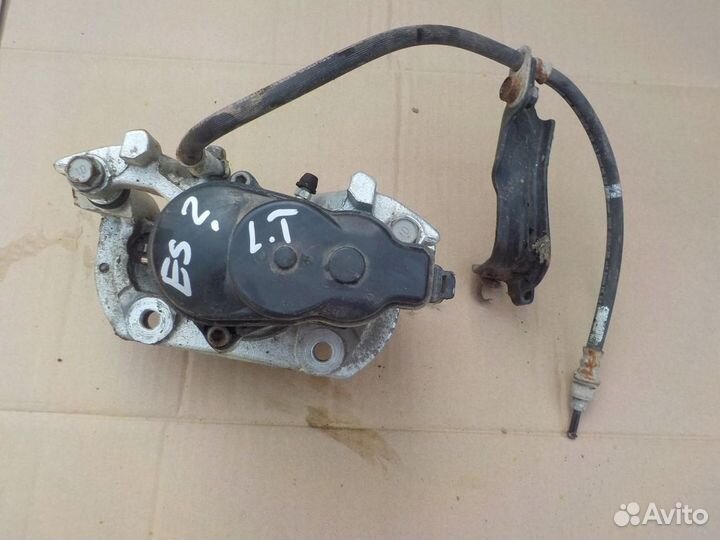 Суппорт задний левый Lexus ES 7 2020г, в сборе