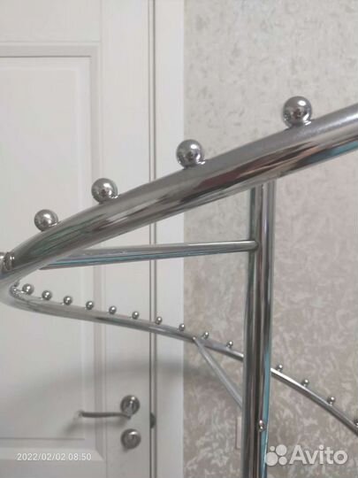 Вешалка для одежды напольная