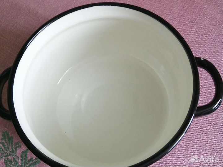 Кастрюля эмалированная СССР новая