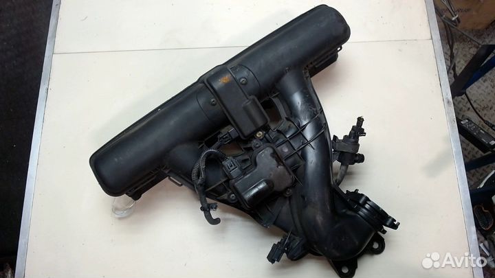 Коллектор впускной Volvo S80, 2007