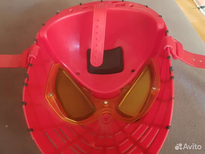 Маска человека паука