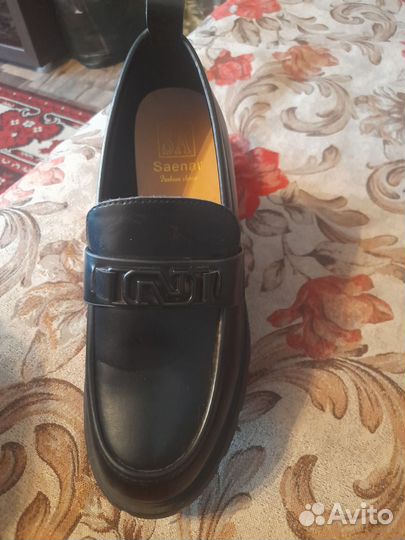 Лоферы женские