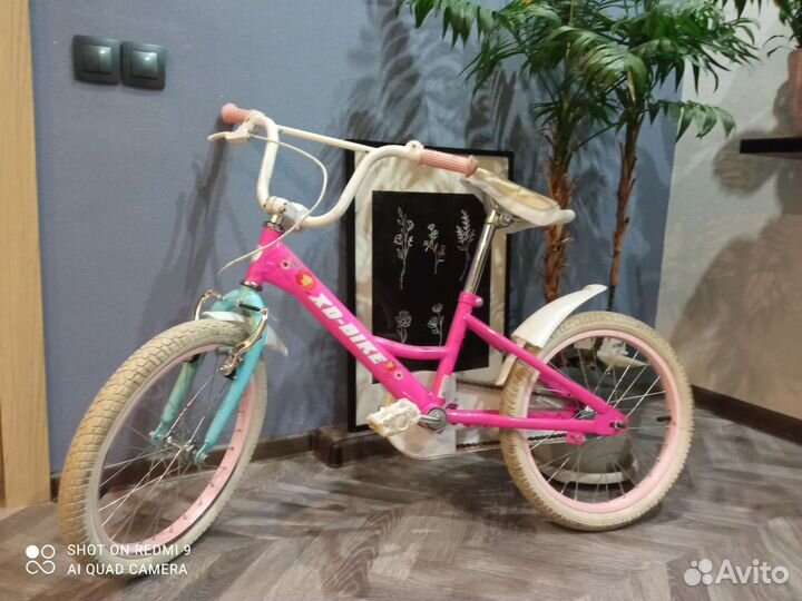 Детский трехколесный велосипед bmw