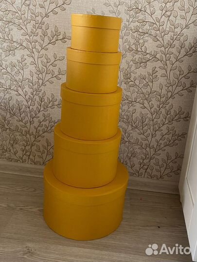 Набор подарочных коробок, шляпных,новые