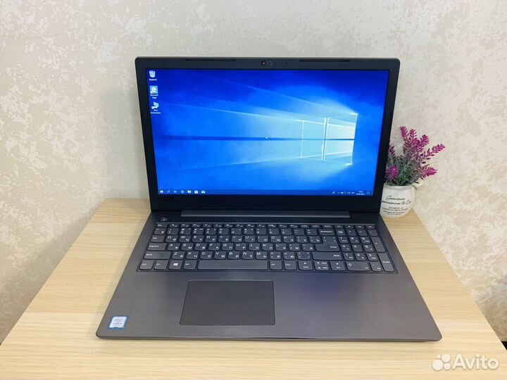 Мощный, свежий ноутбук (2.7 ггц/8 гб/ 1000 гб)