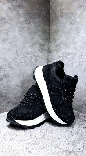 Кроссовки женские летние