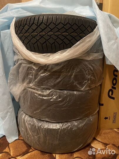 Continental ContiVikingContact 7 205/55 R17 19B