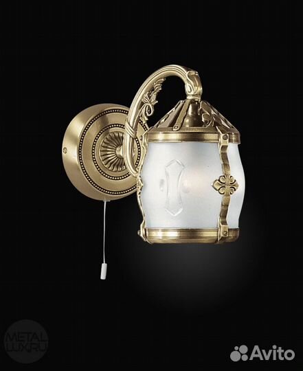 Настенный светильник бра