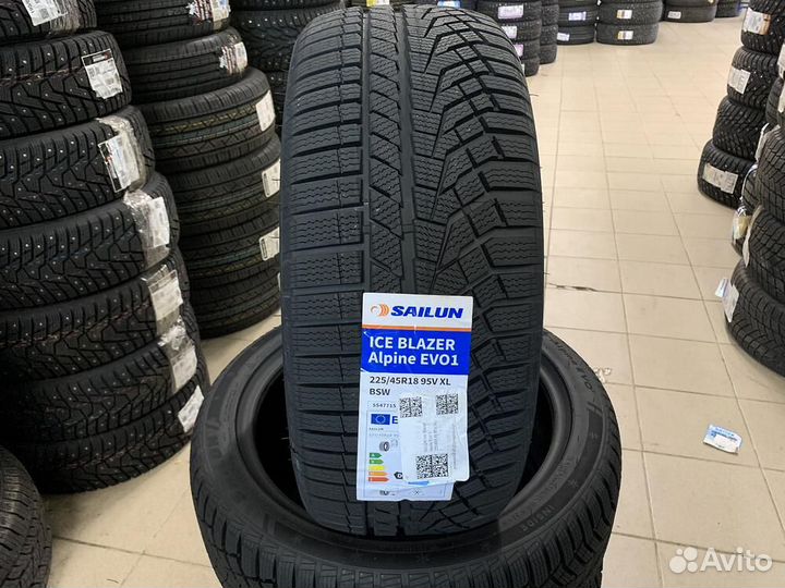 Sailun Ice Blazer Alpine EVO1 225/45 R18 95V