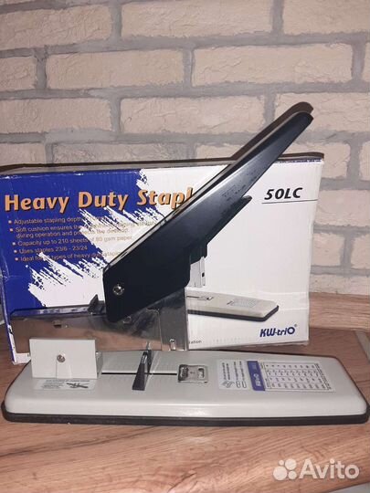 Степлер настольный до 210 л (24мм)