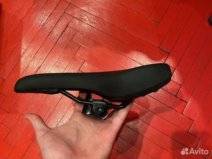 Спортивное велосипедное седло