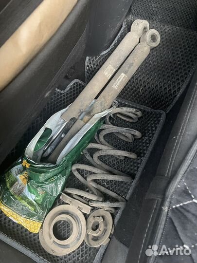 Задние стойки Веста Vesta