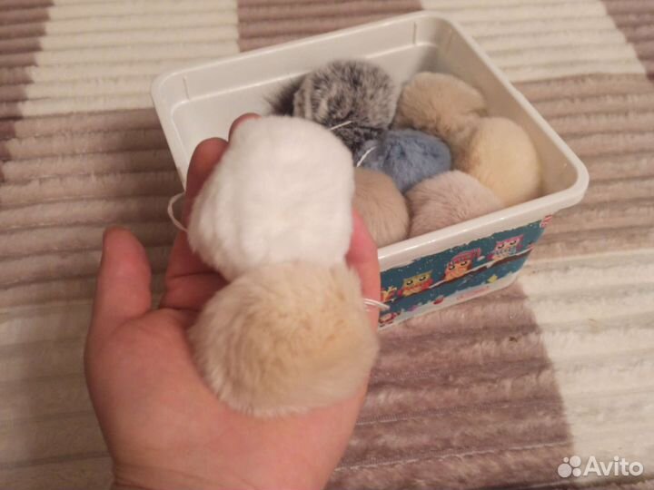 Помпоны кролик