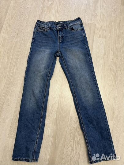 Джинсы женские