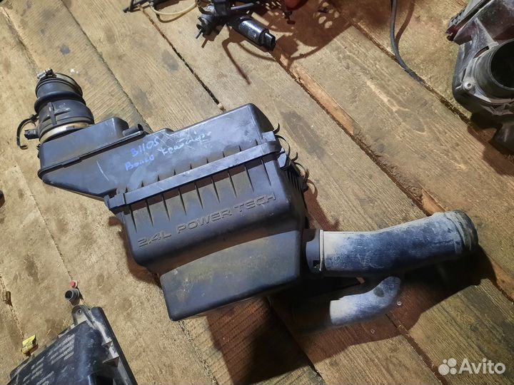 Корпус воздушного фильтра chrysler газ 31105