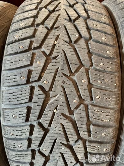 Nokian Tyres Hakkapeliitta 7 235/50 R18 101T