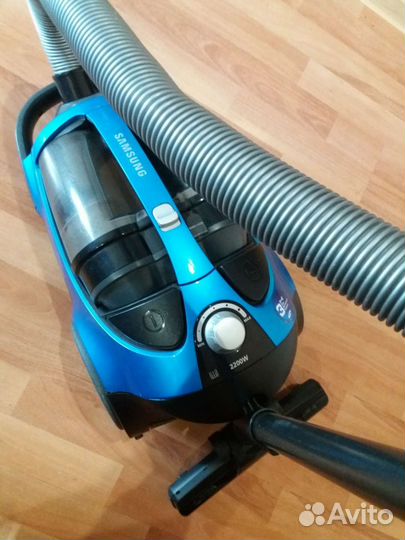 Пылесос Samsung SC8832