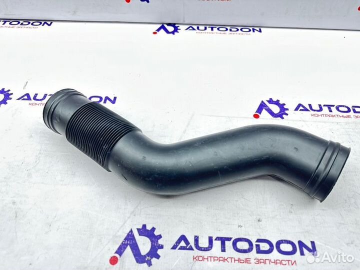 Патрубок воздушного фильтра правый Mercedes