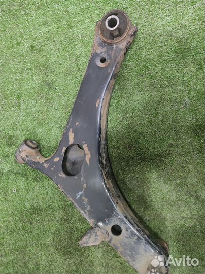 Рычаг передний правый нижний Subaru Impreza GE/GH