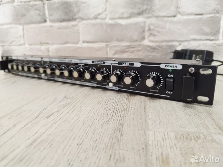 AMT SS-10 ламповый гитарный предусилитель