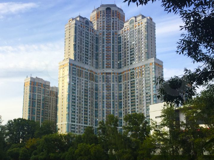 2-к. квартира, 81,5 м², 38/45 эт.