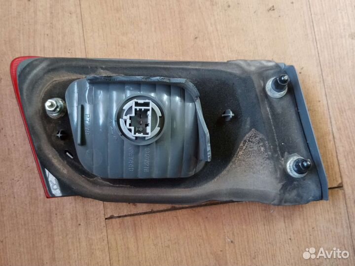 Правый внутренний фонарь Хонда Аккорд 8